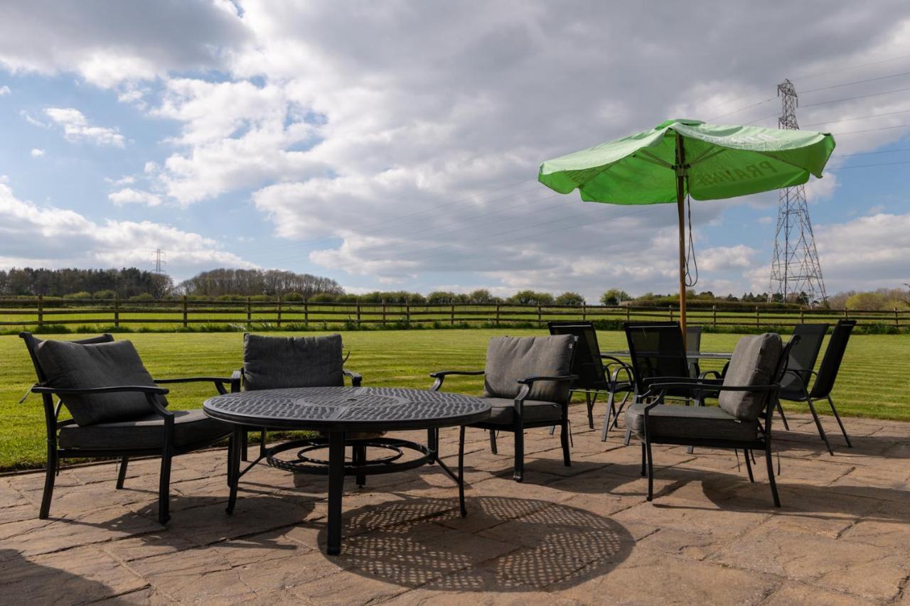 Tixall Manor Farm Stafford Exterior photo